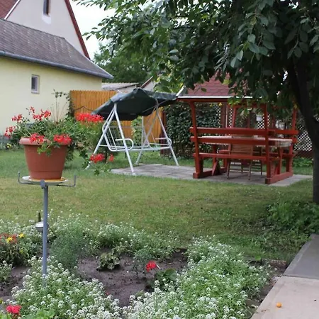 아파트 Balla Mama, *