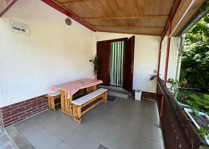 Balla Mama, Apartament Hajdúszoboszló